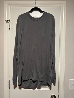LuLaRoe Long Sleeve Crew in Charcoal Gray